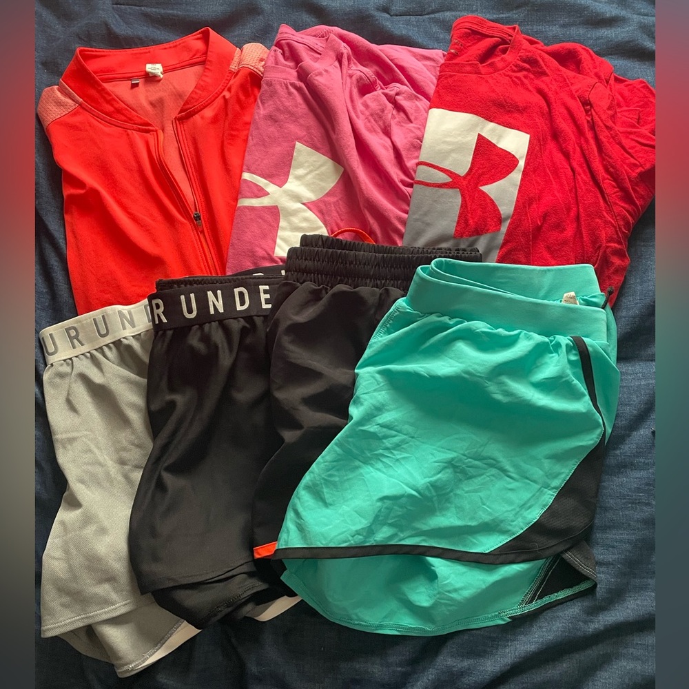 Lot of under armour size l/xl